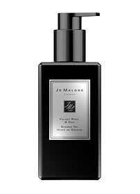 زيت الاستحمام Velvet Rose & Oud
